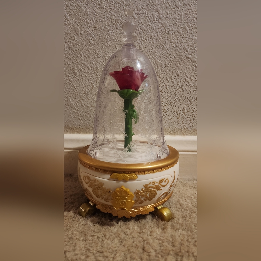 Disney Beauty And The Beast Magical Rose in Plastic Display.